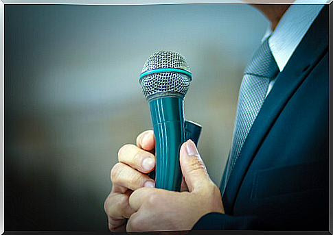 Nine tips for public speaking