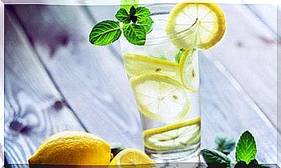 Why drink a glass of warm water with lemon in the morning?